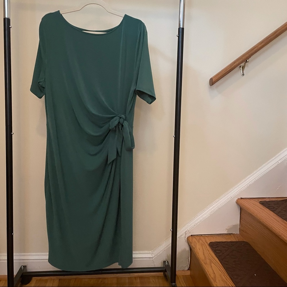Ann Taylor Factory Green Dress With Front Tie Detail